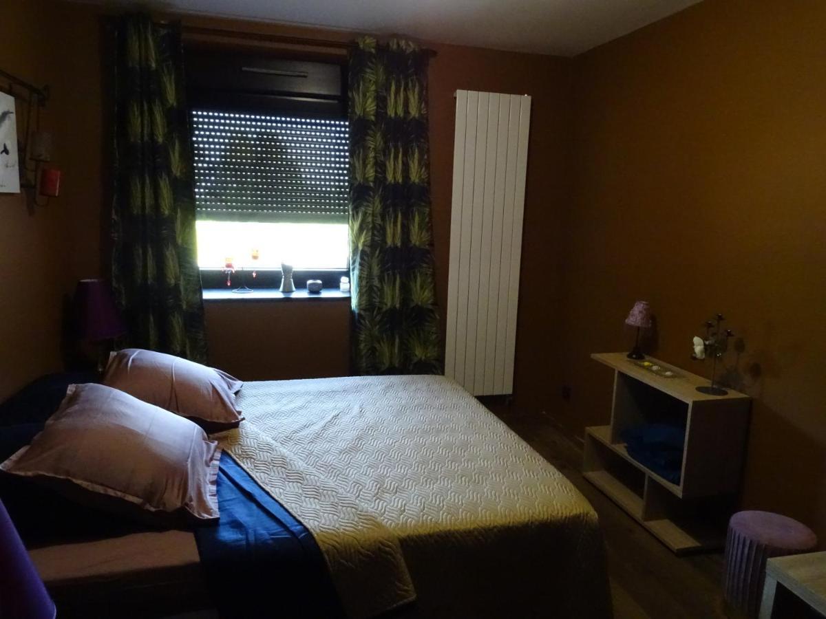 Bois De Chenes House Bed & Breakfast ฟาลส์บวร์ก ภายนอก รูปภาพ